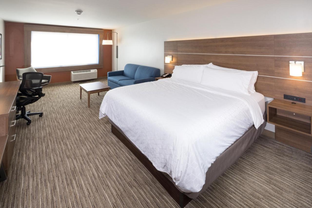 Holiday Inn Express & Suites Alpena - Downtown By Ihg Phòng bức ảnh