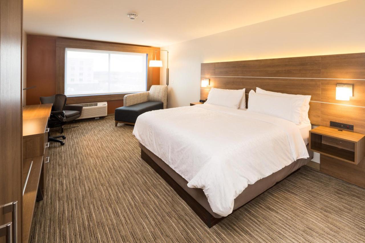 Holiday Inn Express & Suites Alpena - Downtown By Ihg Ngoại thất bức ảnh