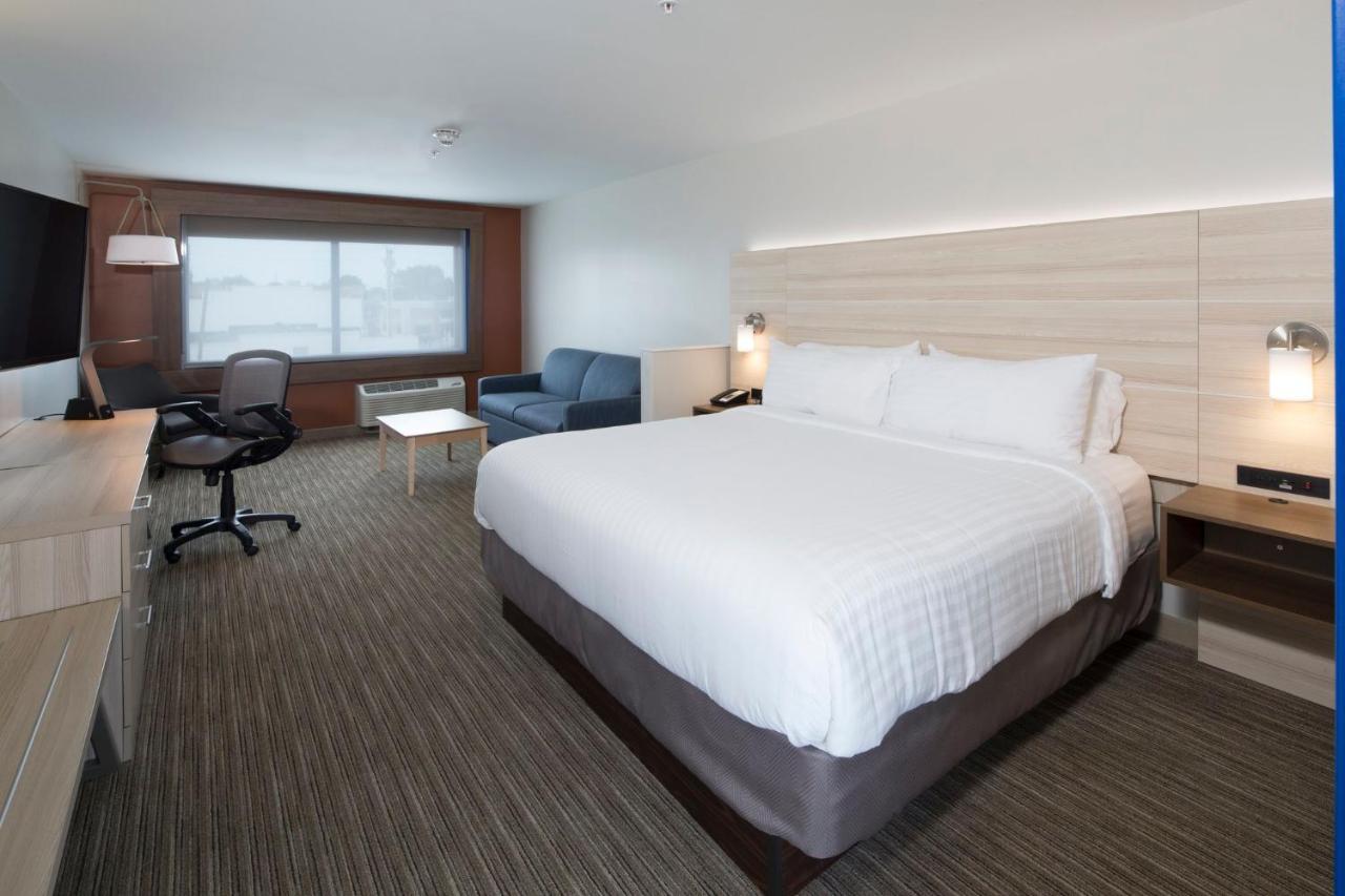 Holiday Inn Express & Suites Alpena - Downtown By Ihg Ngoại thất bức ảnh